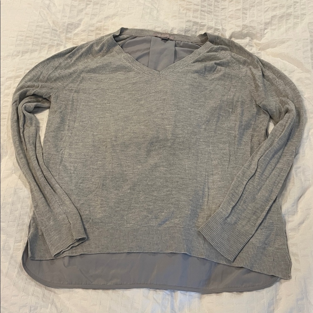 Banana Republic Mixed Media V-neck Sweater Size M